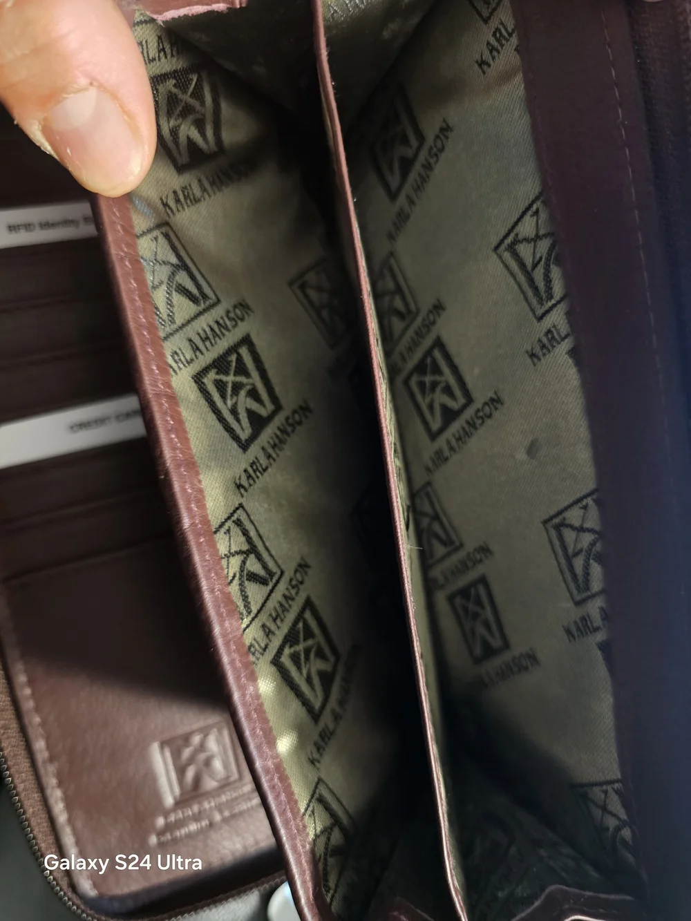 Karla Hanson Brown  Wallet New